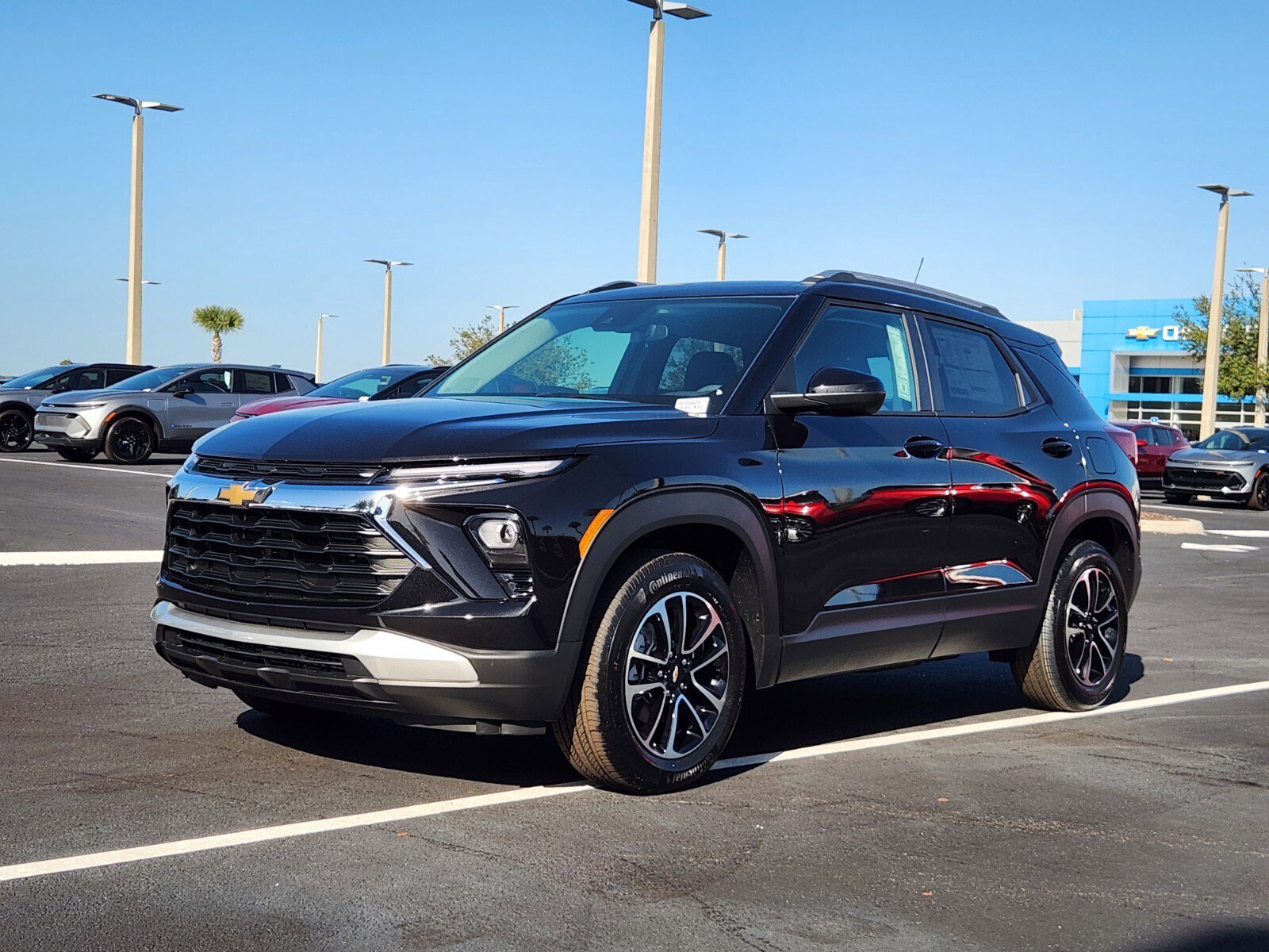 New 2026 Chevrolet TrailBlazer LT w/ Driver Confidence Package image 2