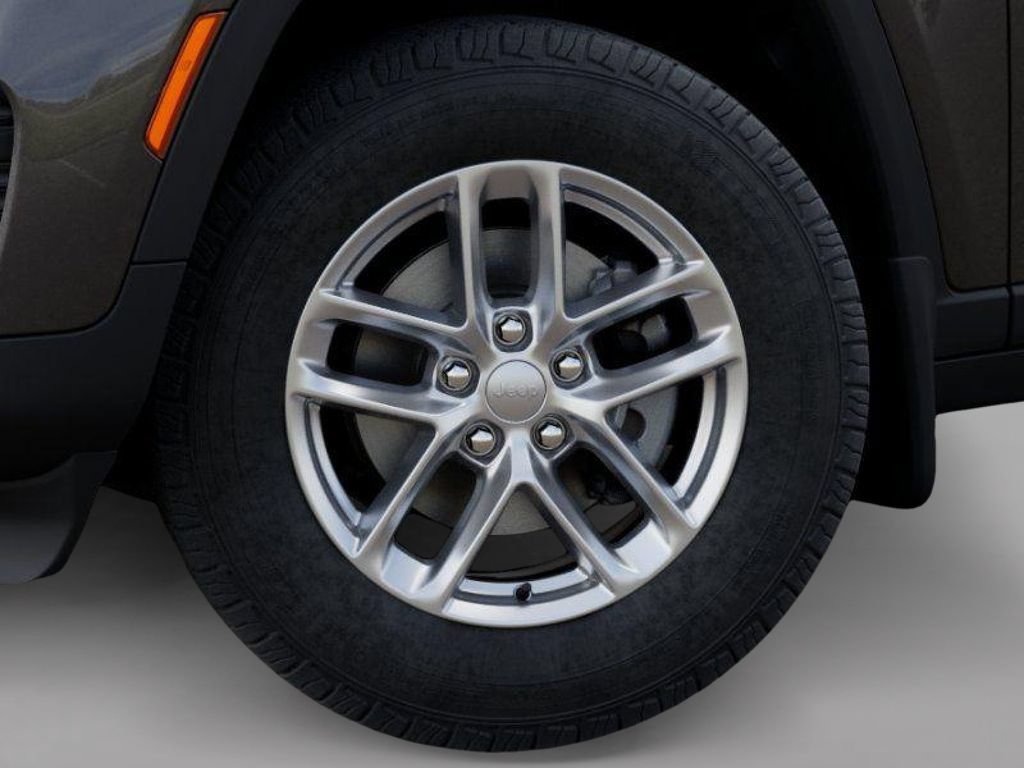 New 2025 Jeep Grand Cherokee Laredo X w/ Luxury Tech Group I AWD/4WD image 8