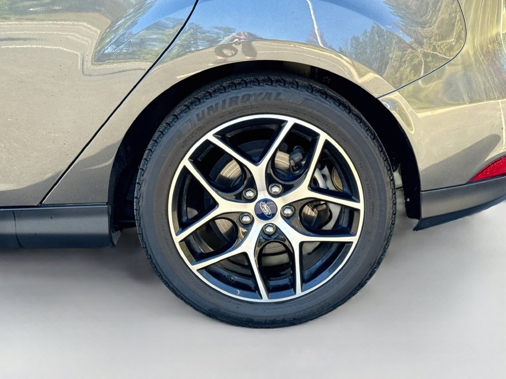 Used 2018 Ford Focus SEL FWD image 39