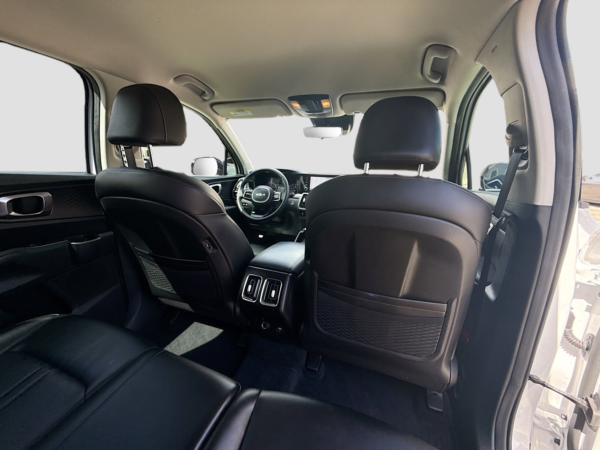 Used 2023 Kia Sorento S image 28