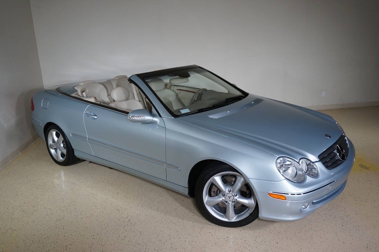 Used 2005 Mercedes-Benz CLK 320 Cabriolet image 33