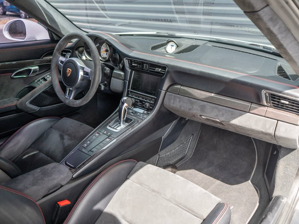 Used 2015 Porsche 911 GT3 image 11