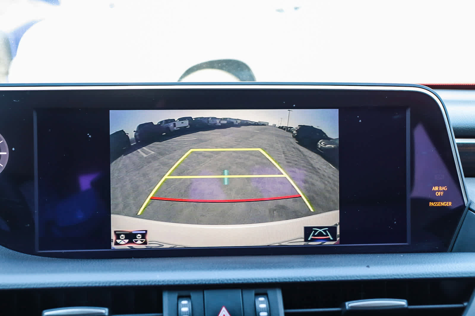 Used 2021 Lexus ES 300h w/ Premium Package image 32