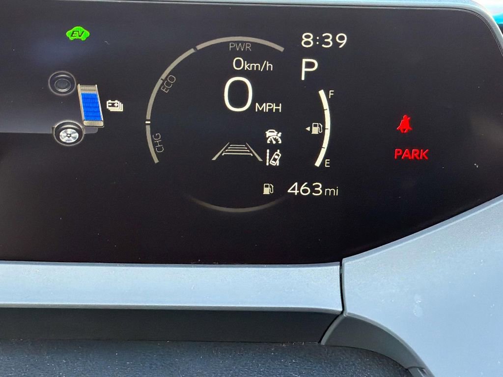 Used 2025 Toyota Prius XLE image 14