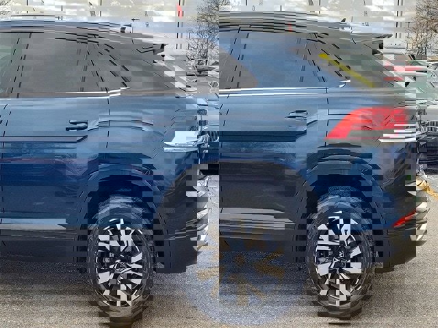 Used 2022 Volkswagen Atlas Cross Sport SE image 6