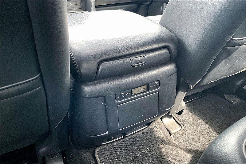 Used 2023 Nissan Armada SL w/ Midnight Edition Package RWD image 21
