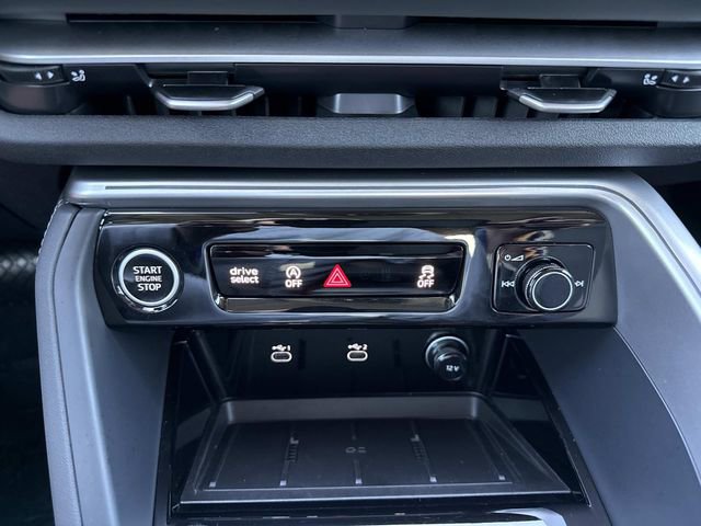 Used 2025 Audi Q5 2.0T Premium w/ Convenience Package image 19