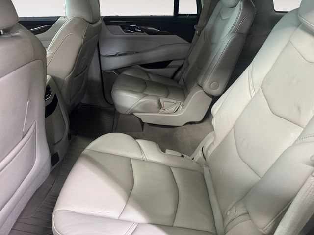 Used 2018 Cadillac Escalade Luxury AWD/4WD image 24