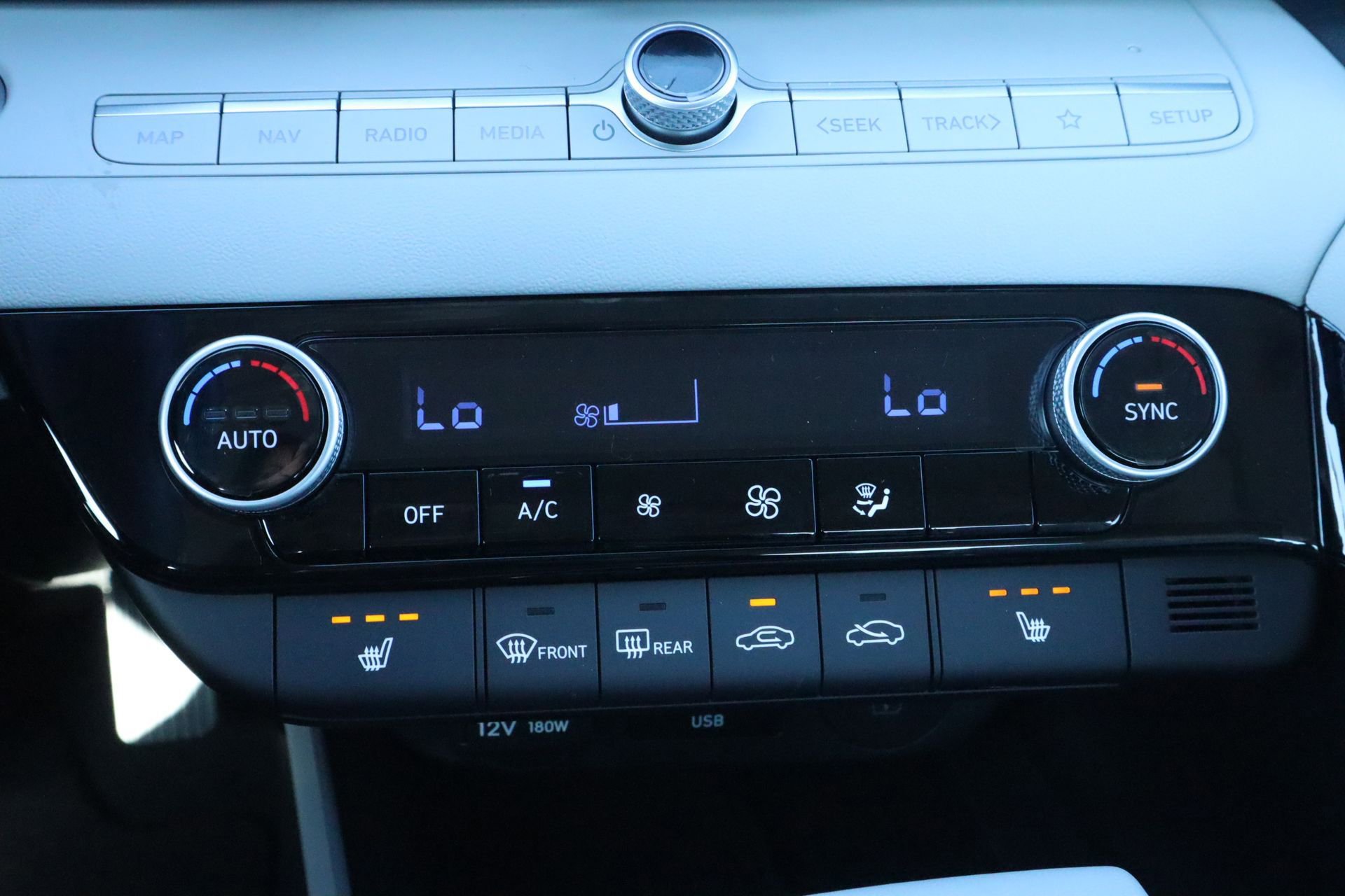 New 2026 Hyundai Elantra Limited image 16