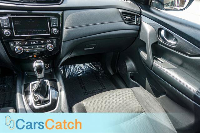 Used 2018 Nissan Rogue SV AWD/4WD image 25