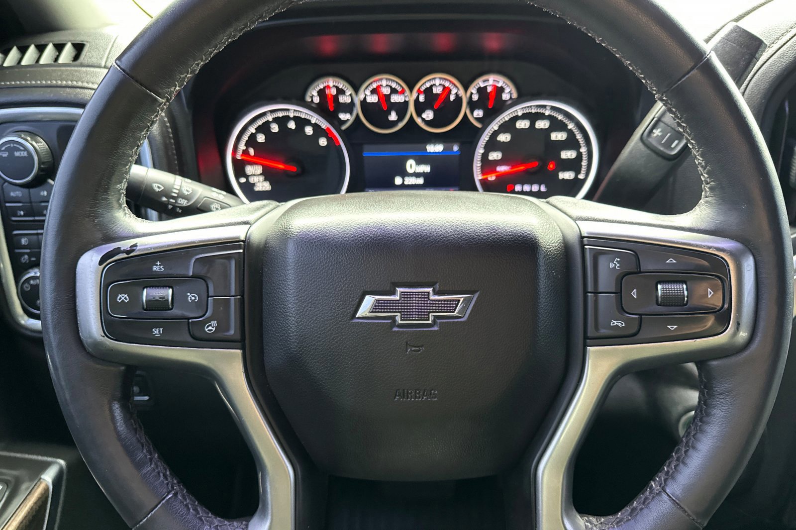 Used 2021 Chevrolet Silverado 1500 RST image 22