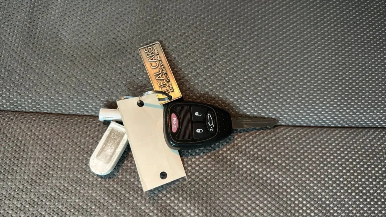 Used 2005 Chrysler Pacifica 2WD image 23