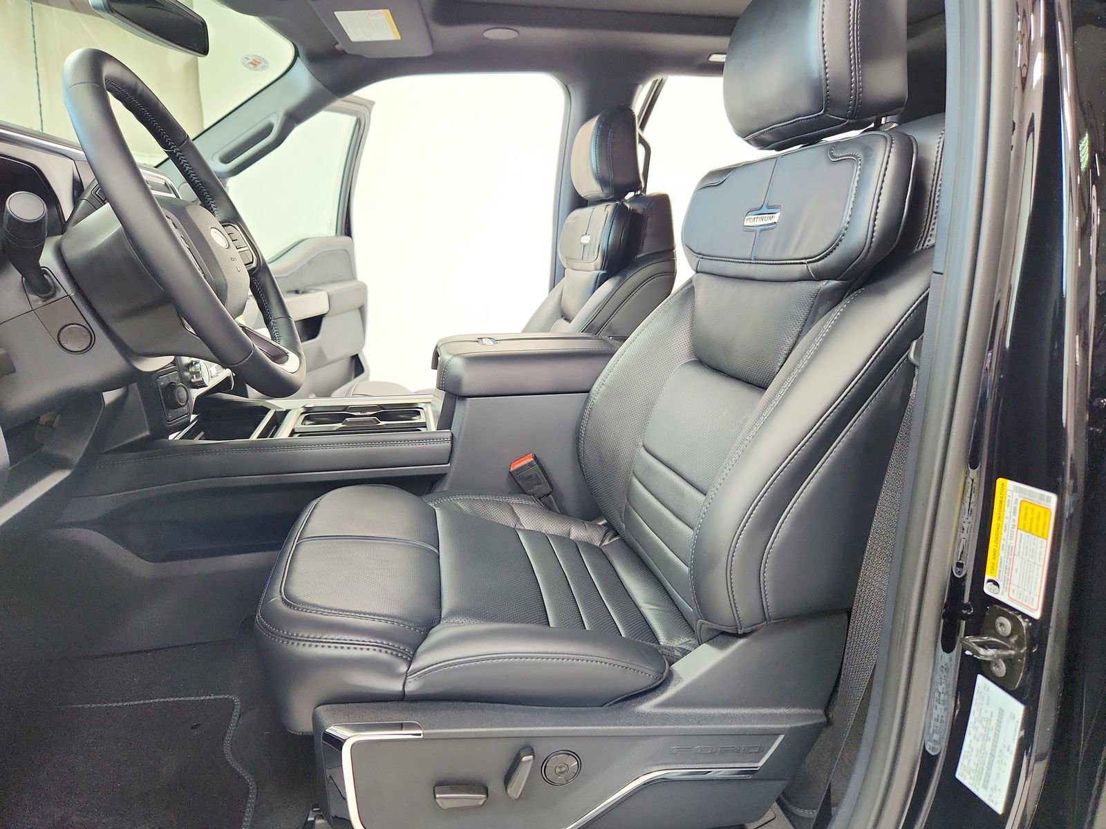 New 2026 Ford F350 Platinum w/ FX4 Off-Road Package image 19