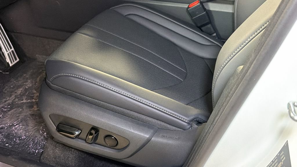 New 2026 Lexus TX 500h AWD w/ Technology Package image 18