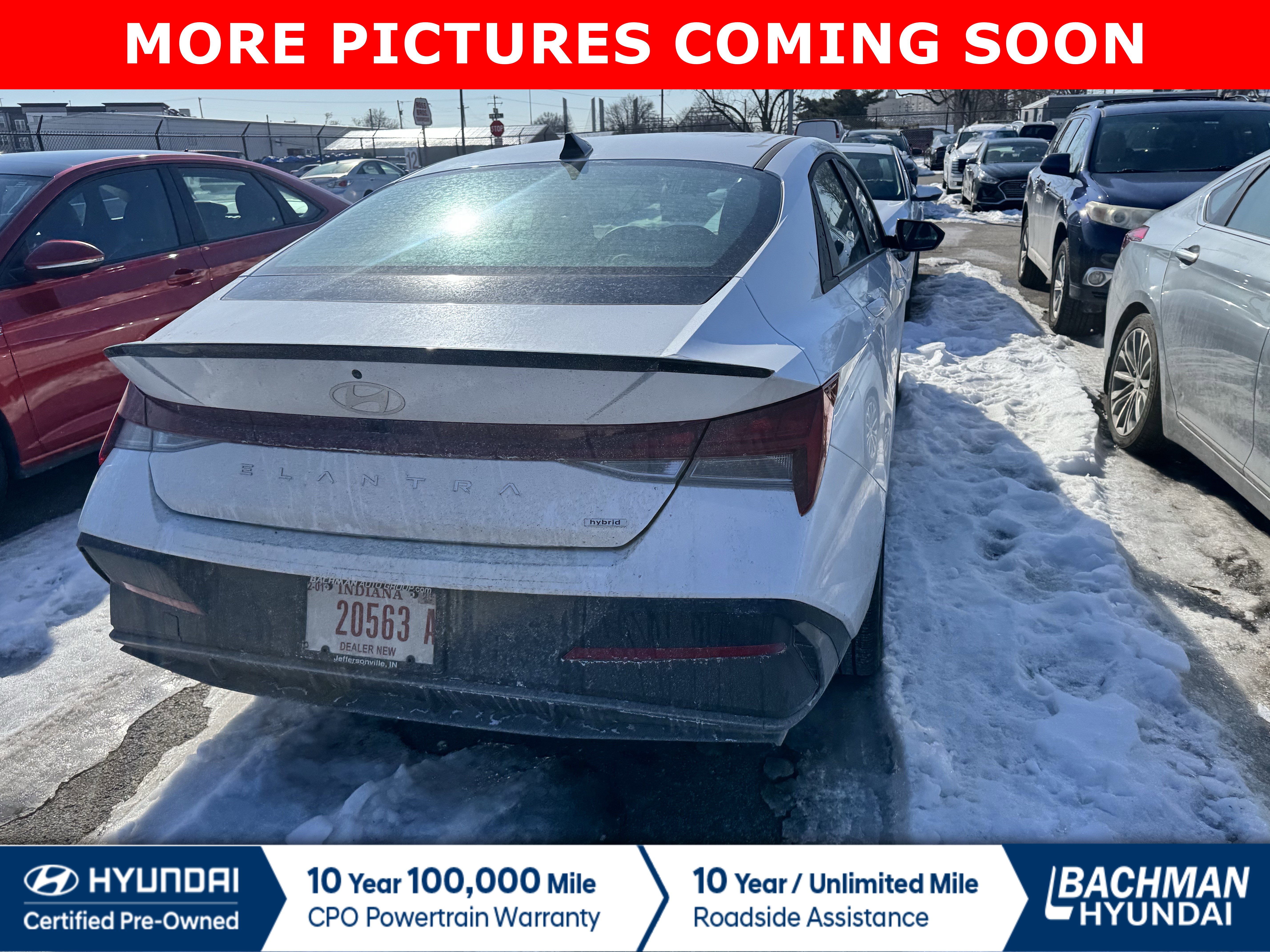 Certified 2025 Hyundai Elantra SEL image 3