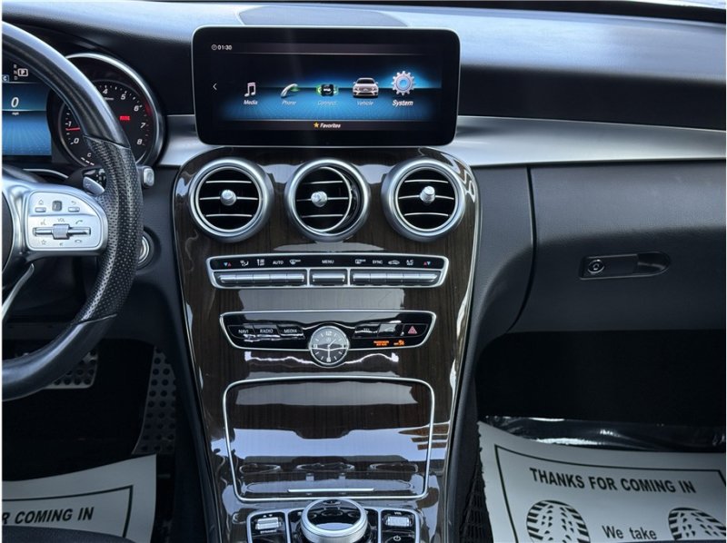 Used 2020 Mercedes-Benz C 300 Sedan image 39