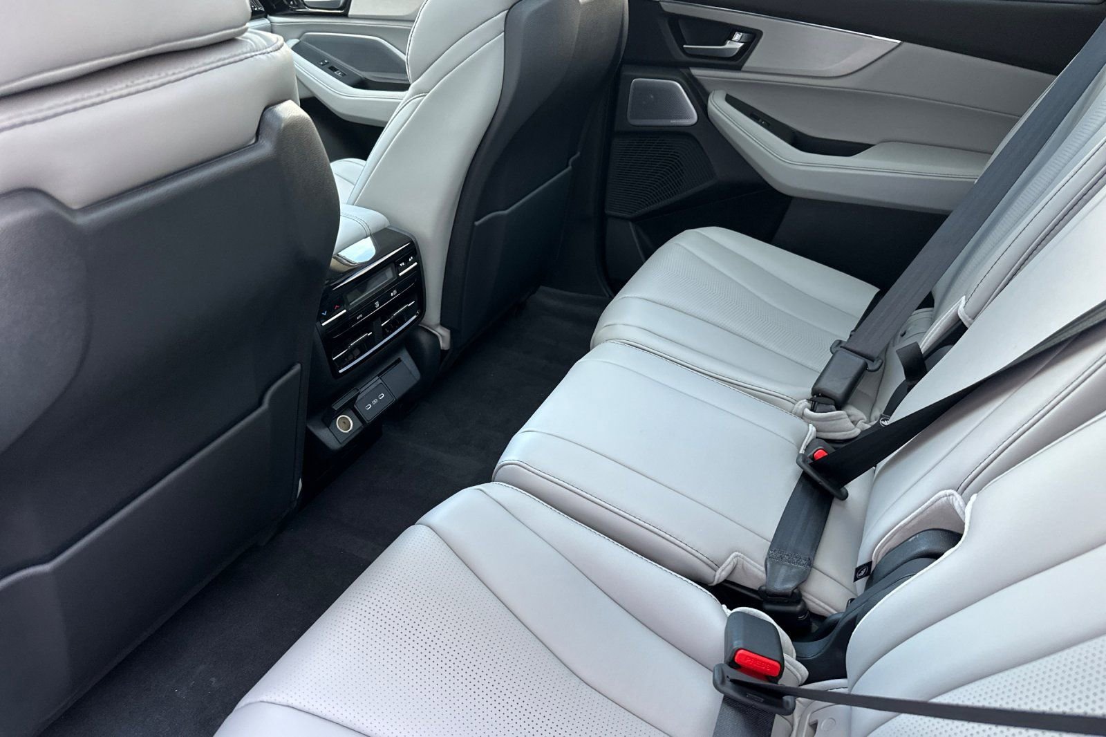 New 2026 Acura MDX w/ Technology Package image 10