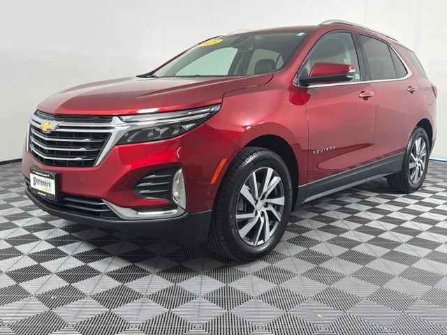 Used 2023 Chevrolet Equinox Premier AWD/4WD image 2