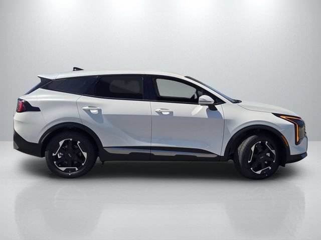 New 2027 Kia Sportage S FWD image 3