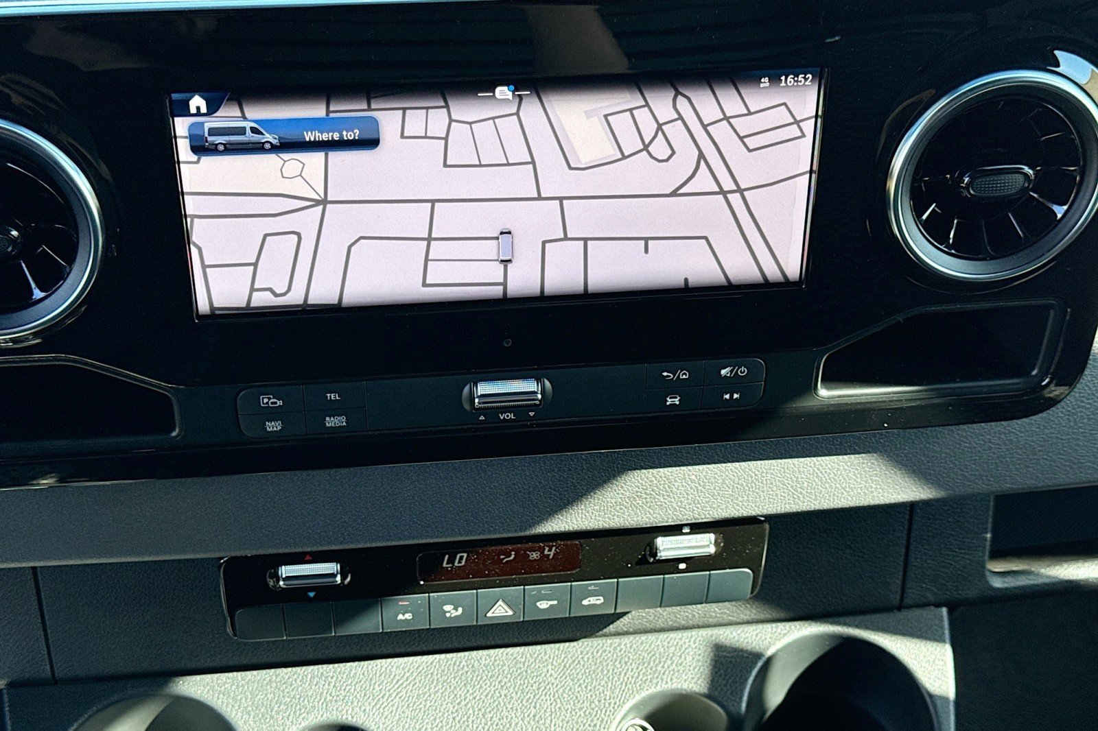 New 2025 Mercedes-Benz Sprinter 2500 image 13