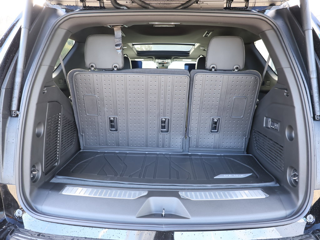 New 2027 Chevrolet Tahoe High Country AWD/4WD image 36