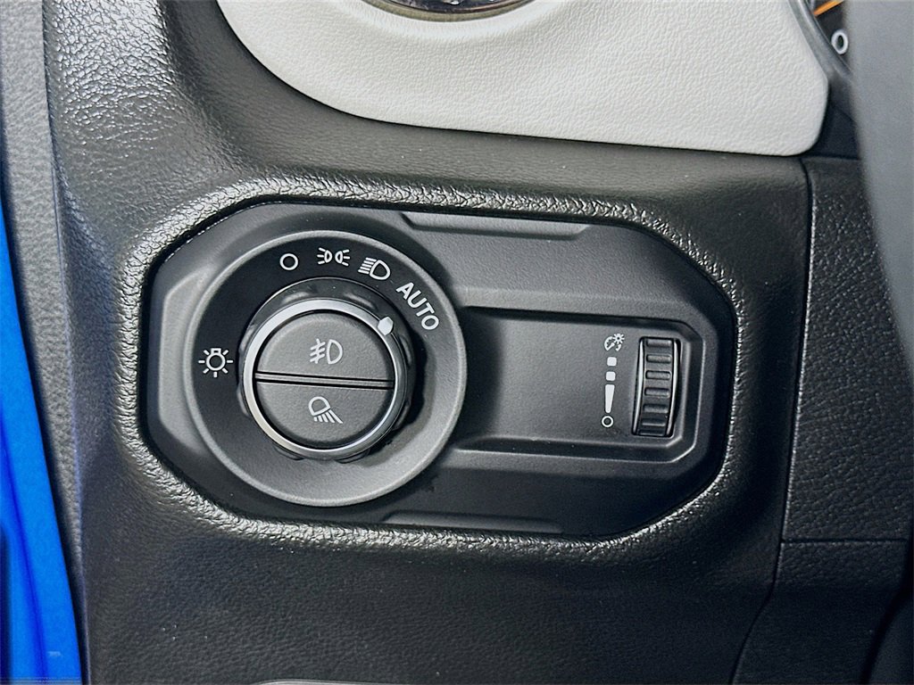 Used 2023 Jeep Gladiator Overland image 20