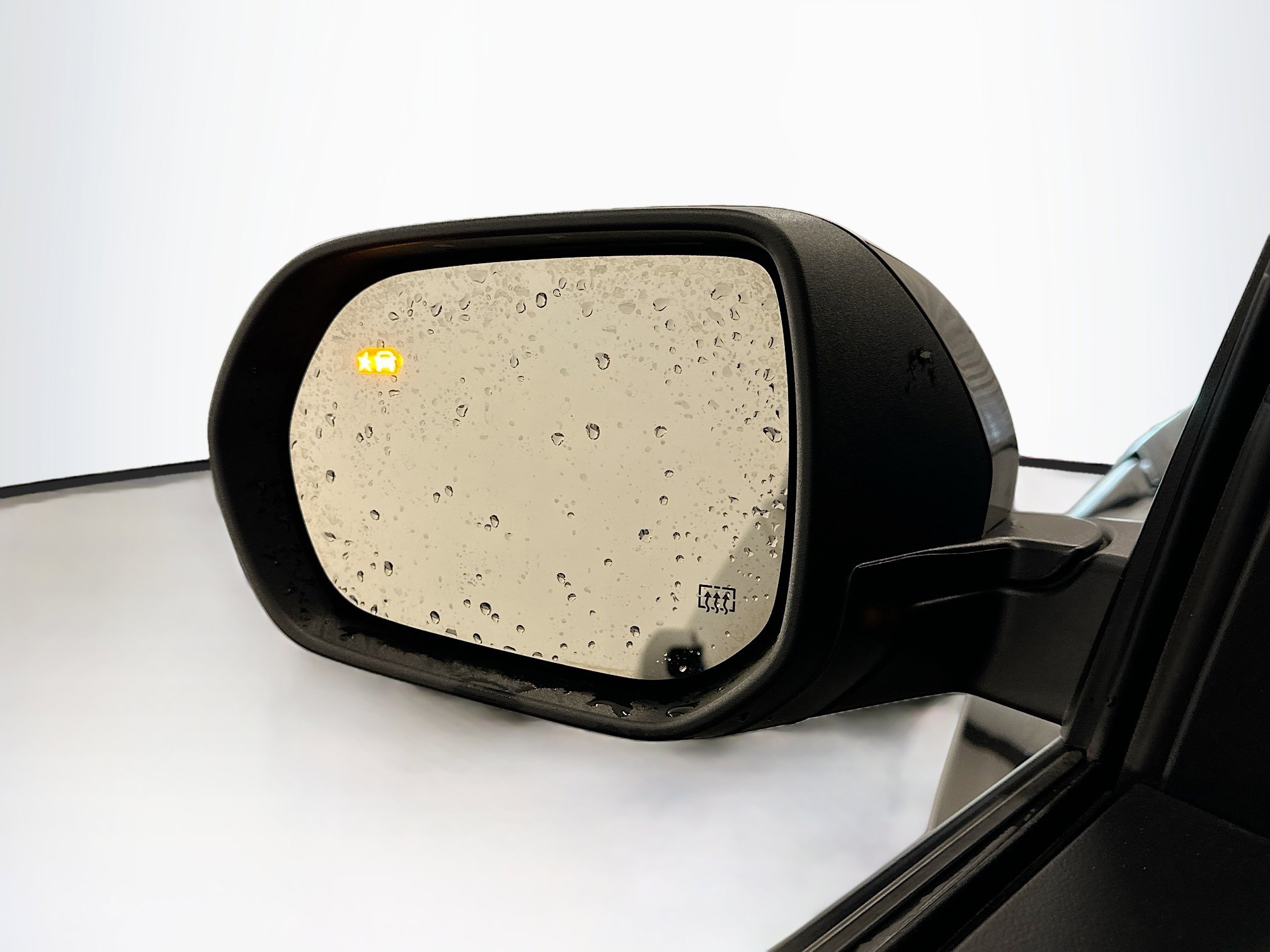 Used 2025 Chevrolet Equinox LT w/ Convenience Package II image 16