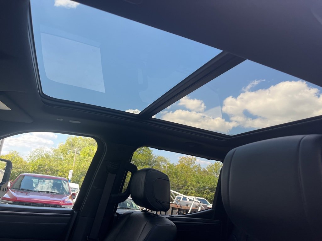 Used 2022 Toyota Tundra Platinum image 16