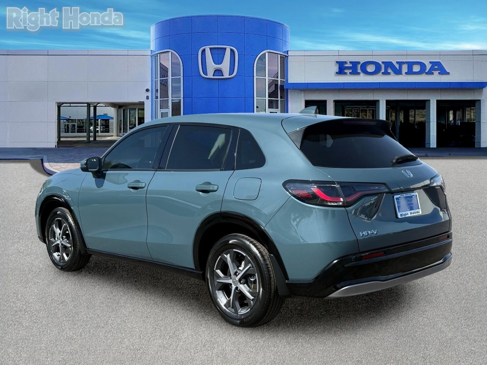 Used 2024 Honda HR-V EX-L image 4