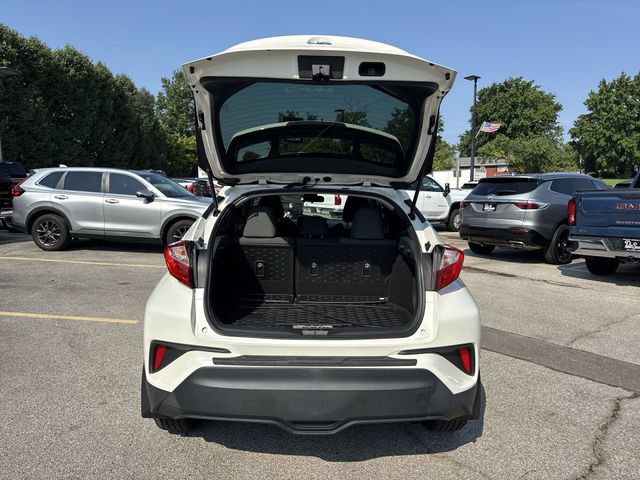 Used 2020 Toyota C-HR LE FWD image 24