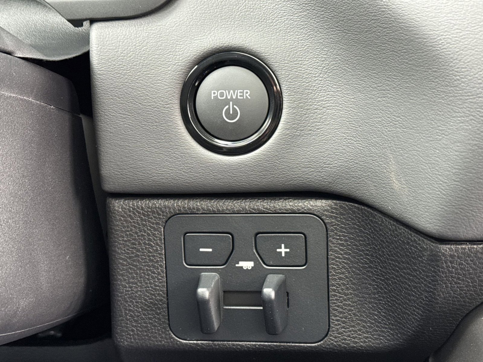 New 2026 Toyota Sequoia Platinum image 31