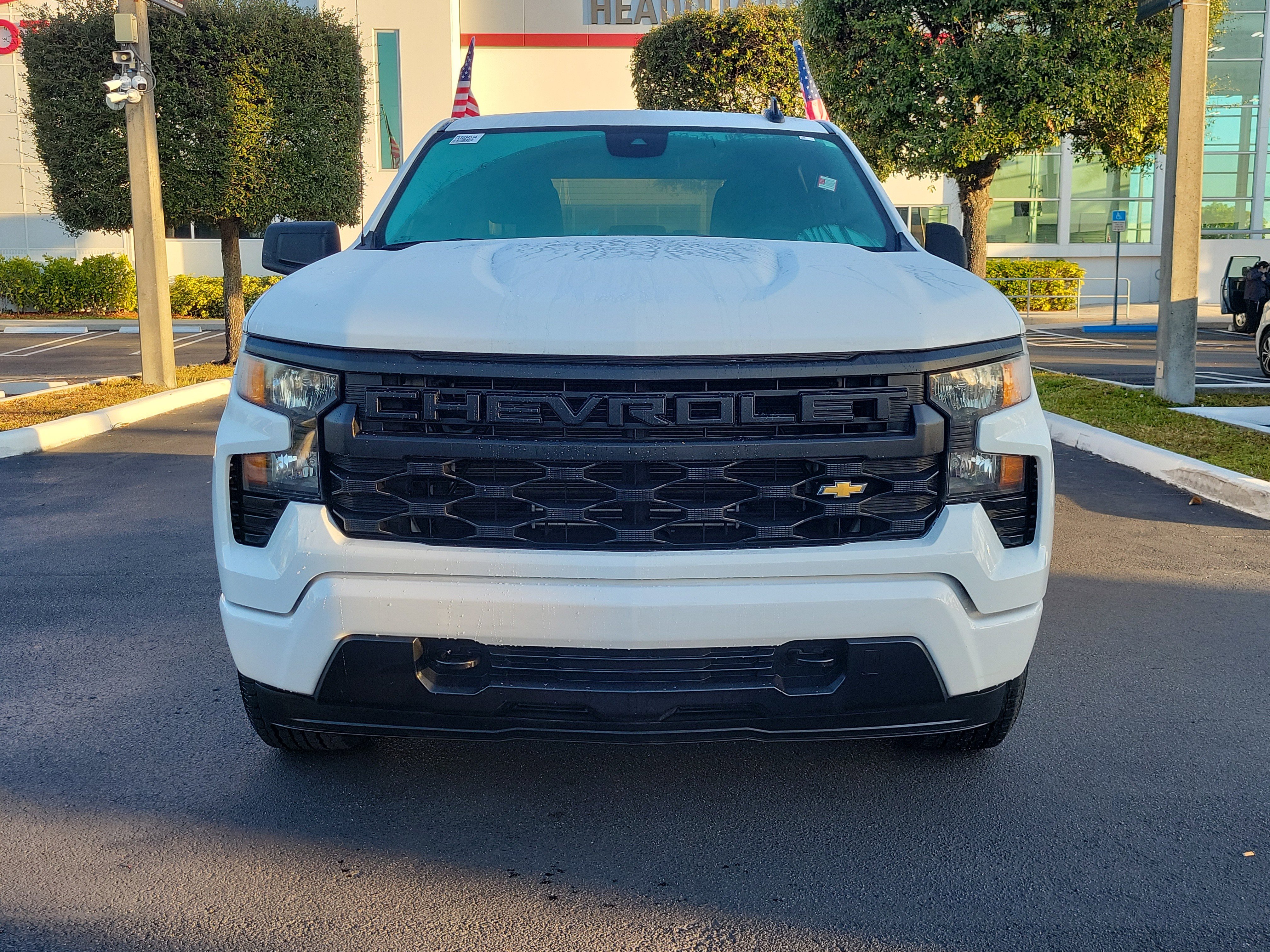 Used 2023 Chevrolet Silverado 1500 Custom image 4