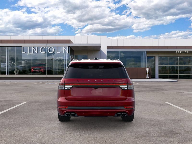 New 2026 Lincoln Aviator AWD w/ Jet Appearance Package image 5