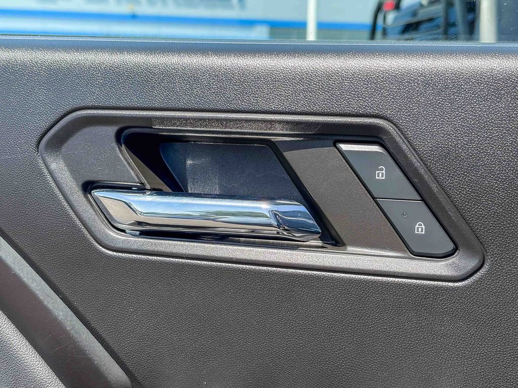 Used 2024 GMC Canyon Elevation w/ Elevation Premium Package image 43