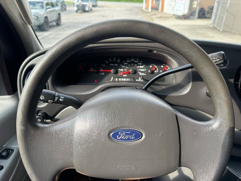 Used 2008 Ford E-250 and Econoline 250 RWD image 14