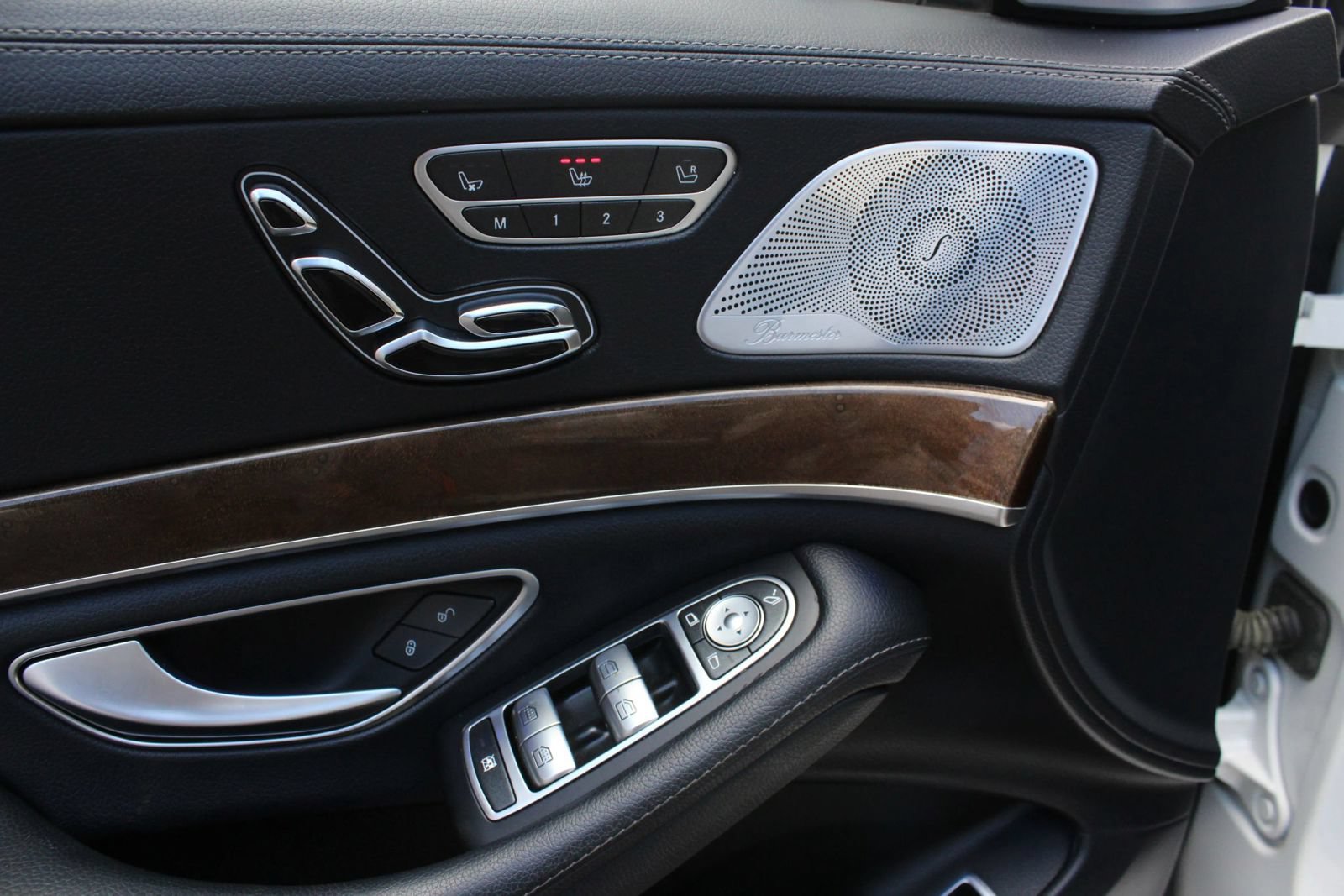 Used 2014 Mercedes-Benz S 550 Sedan image 15