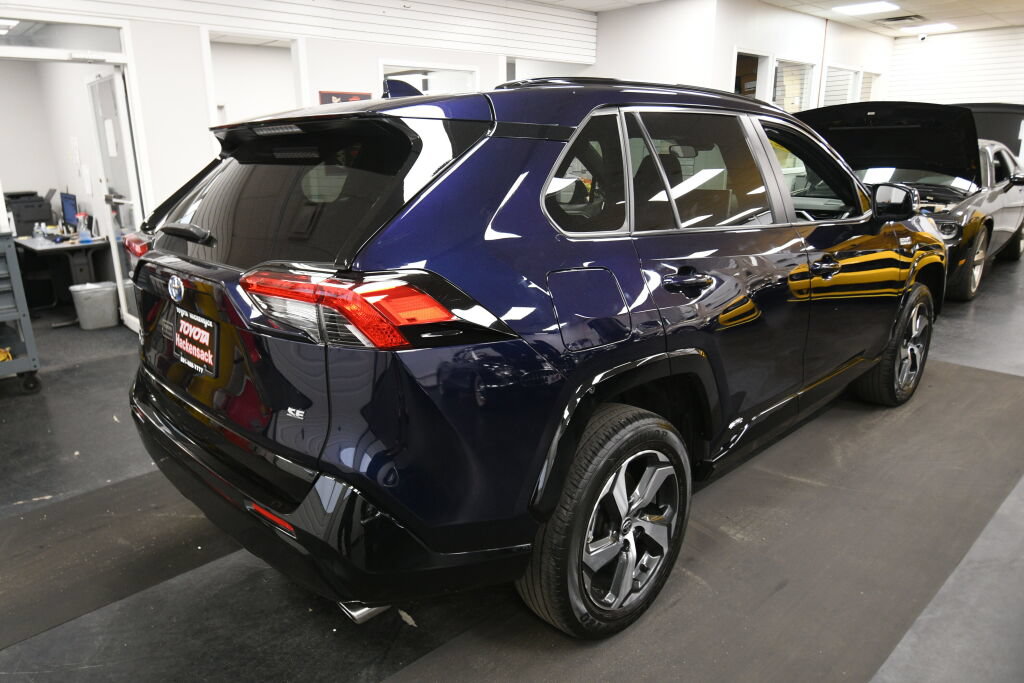 Used 2023 Toyota RAV4 SE w/ Weather & Moonroof Package AWD/4WD image 7