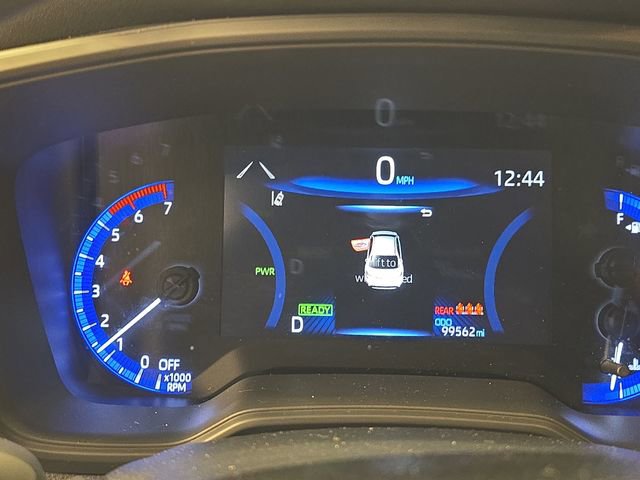 Used 2021 Toyota Corolla LE FWD image 25