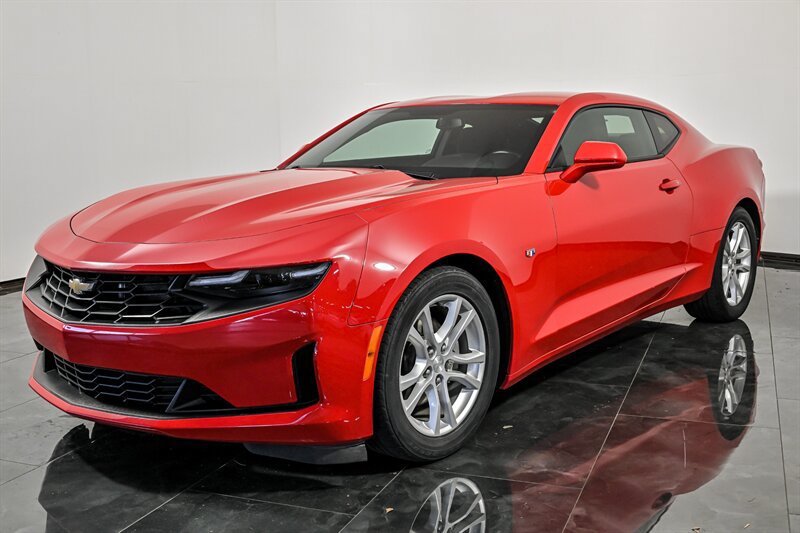 Used 2020 Chevrolet Camaro LS RWD image 5