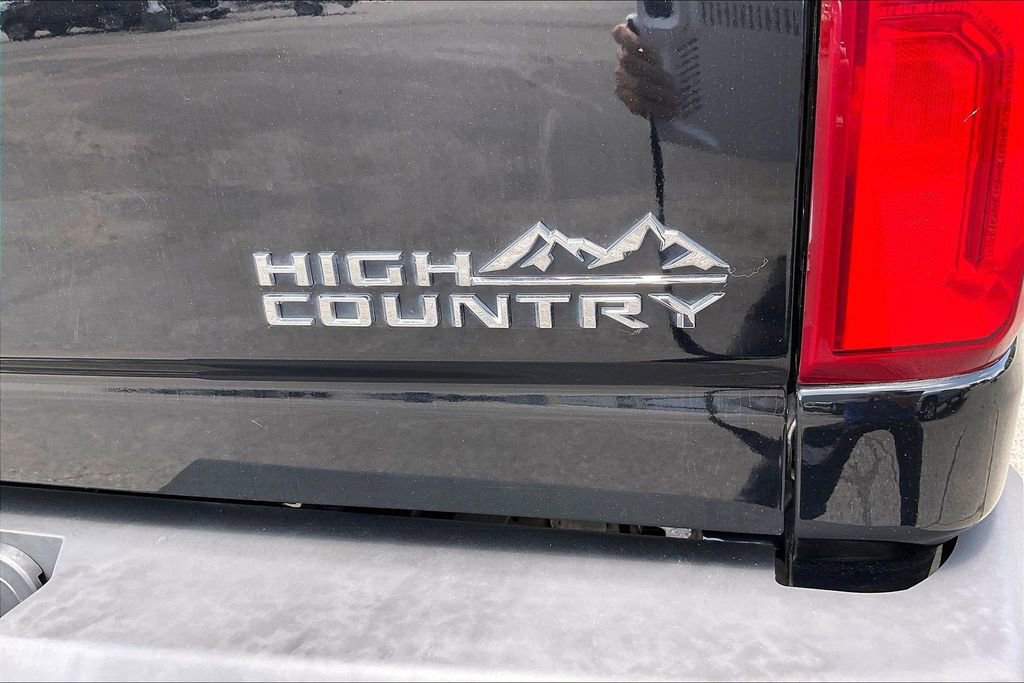 Used 2021 Chevrolet Silverado 2500 High Country w/ Z71 Off-Road Package AWD/4WD image 8