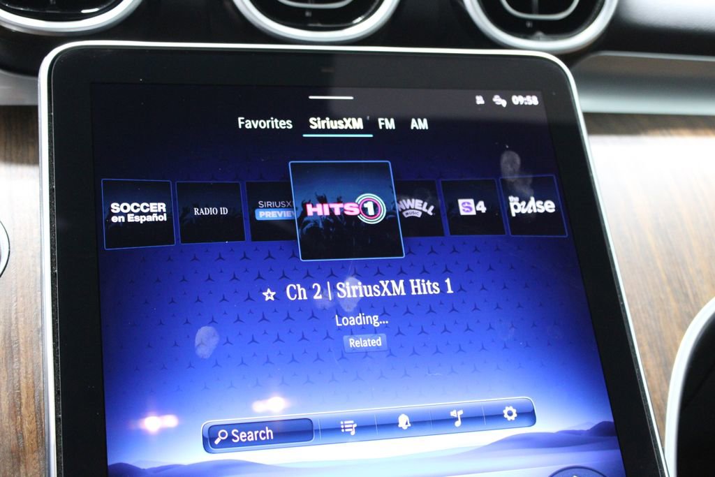 Used 2025 Mercedes-Benz C 300 Sedan image 38