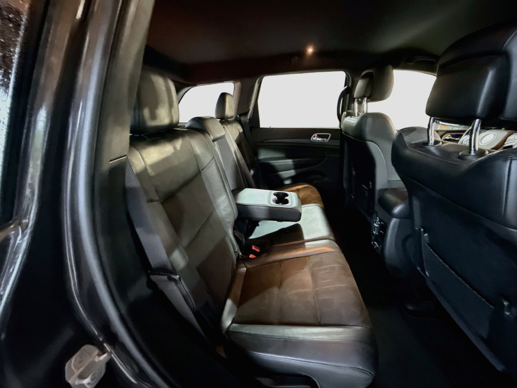 Used 2021 Jeep Grand Cherokee Laredo X RWD image 32