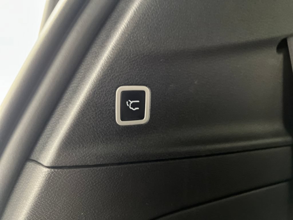 Used 2025 Chrysler Pacifica Select FWD image 50