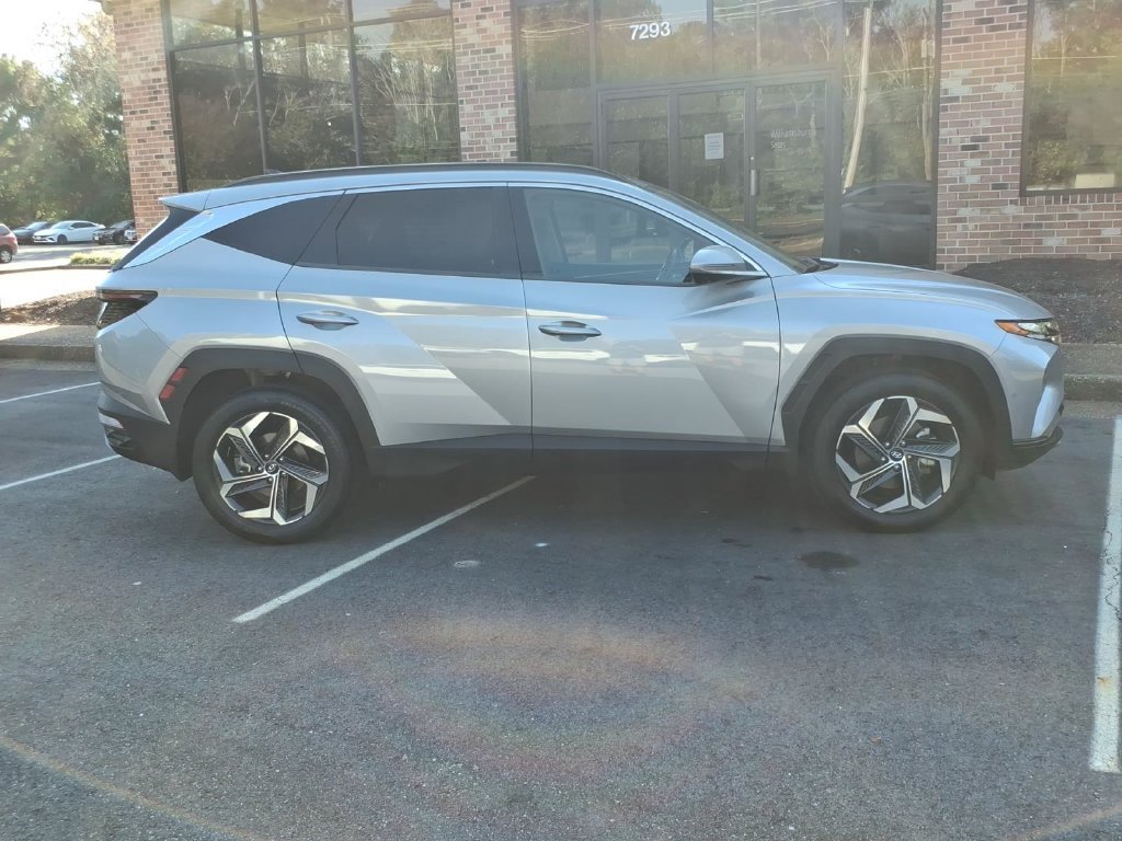 Used 2022 Hyundai Tucson Limited AWD/4WD image 3