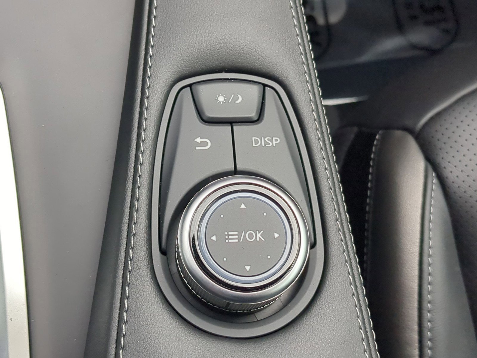 Certified 2025 INFINITI QX55 Luxe w/ Cargo Package image 29