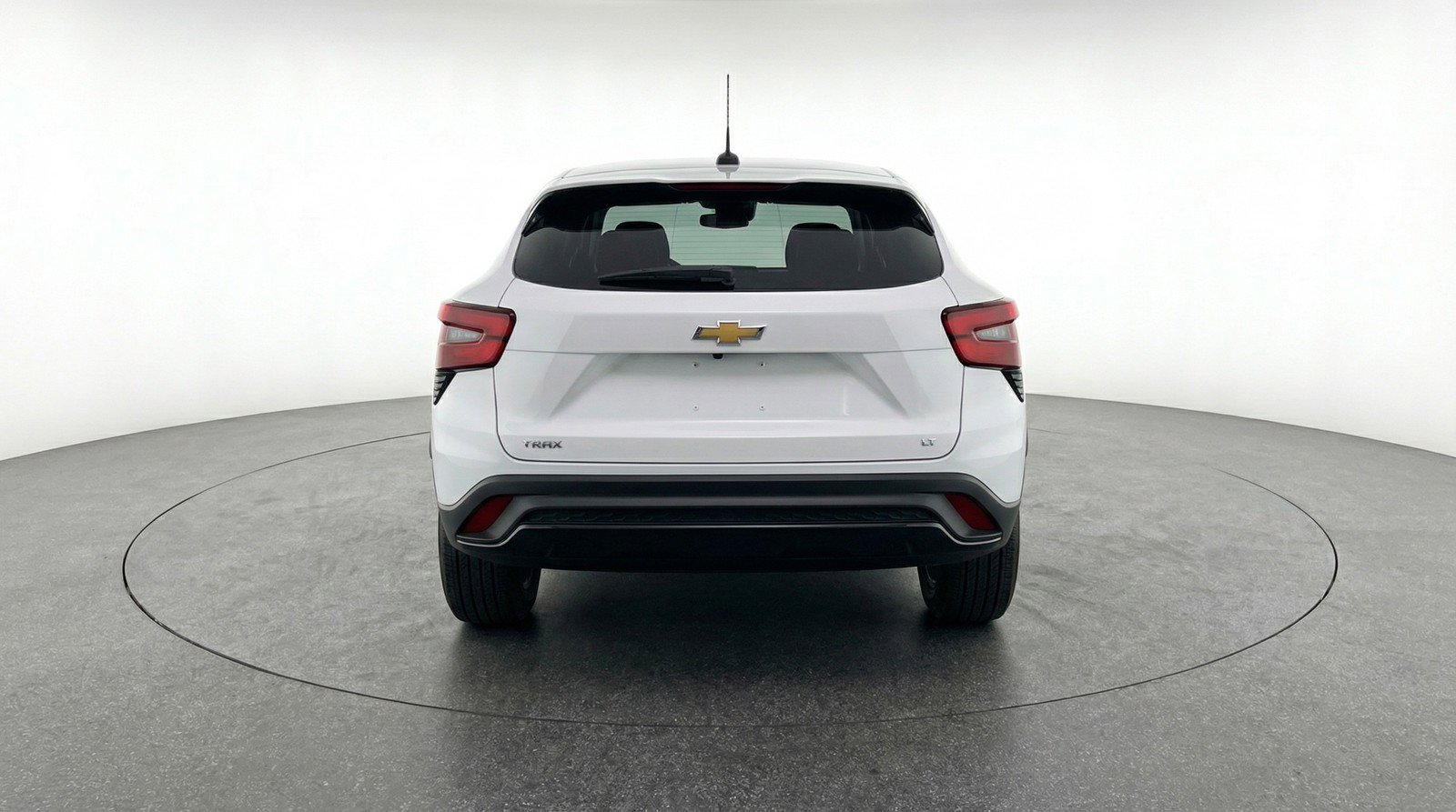 Used 2025 Chevrolet Trax LT w/ LT Convenience Package image 7