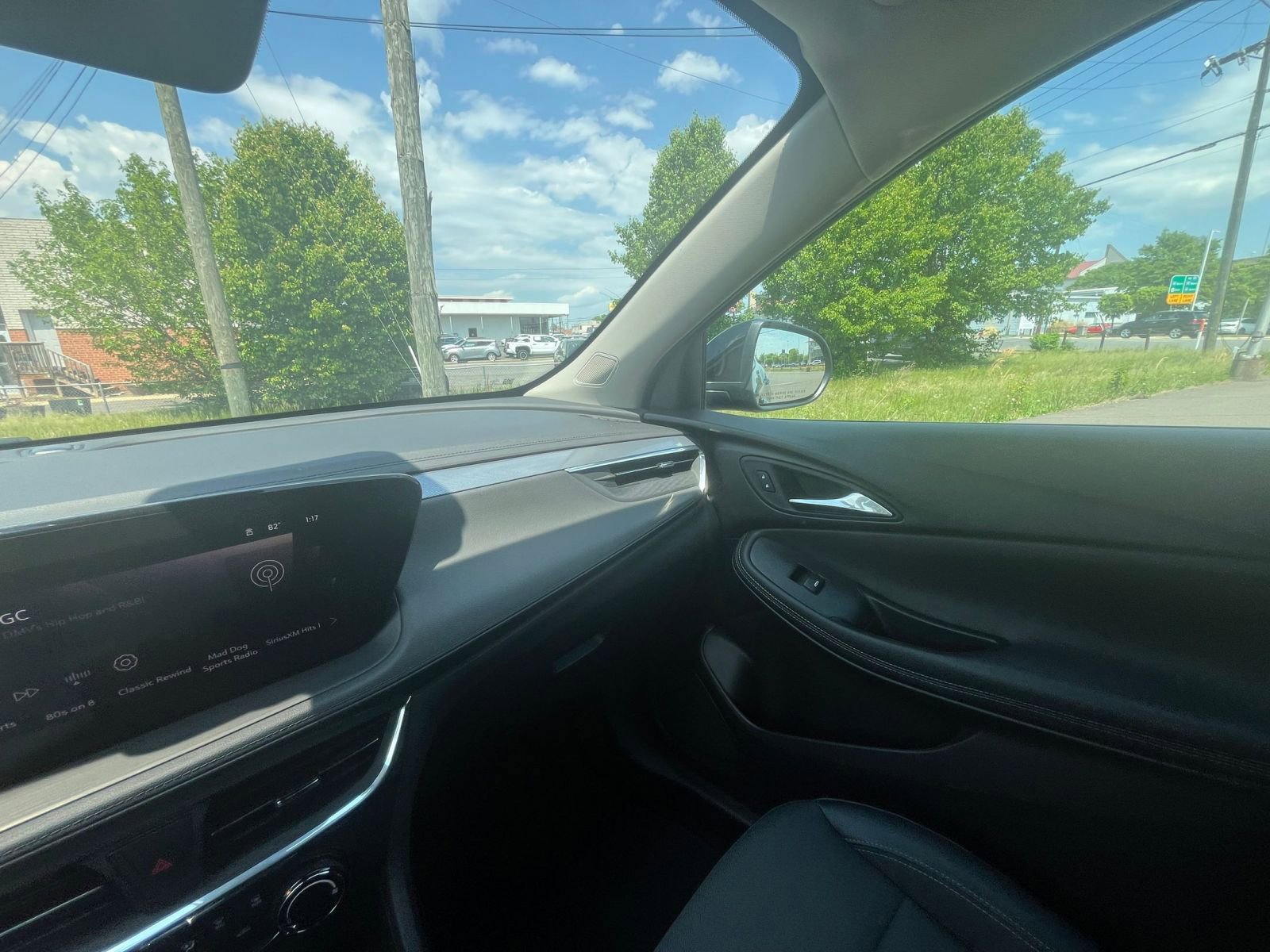 Used 2025 Buick Encore GX Preferred FWD image 33