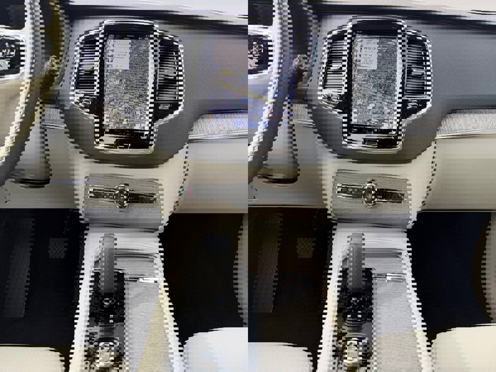 New 2025 Volvo XC90 B6 Plus image 11