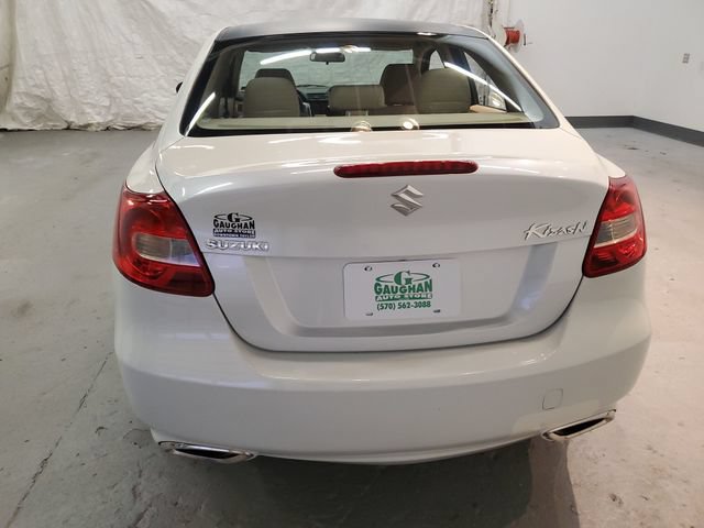 Used 2010 Suzuki Kizashi SE FWD image 4