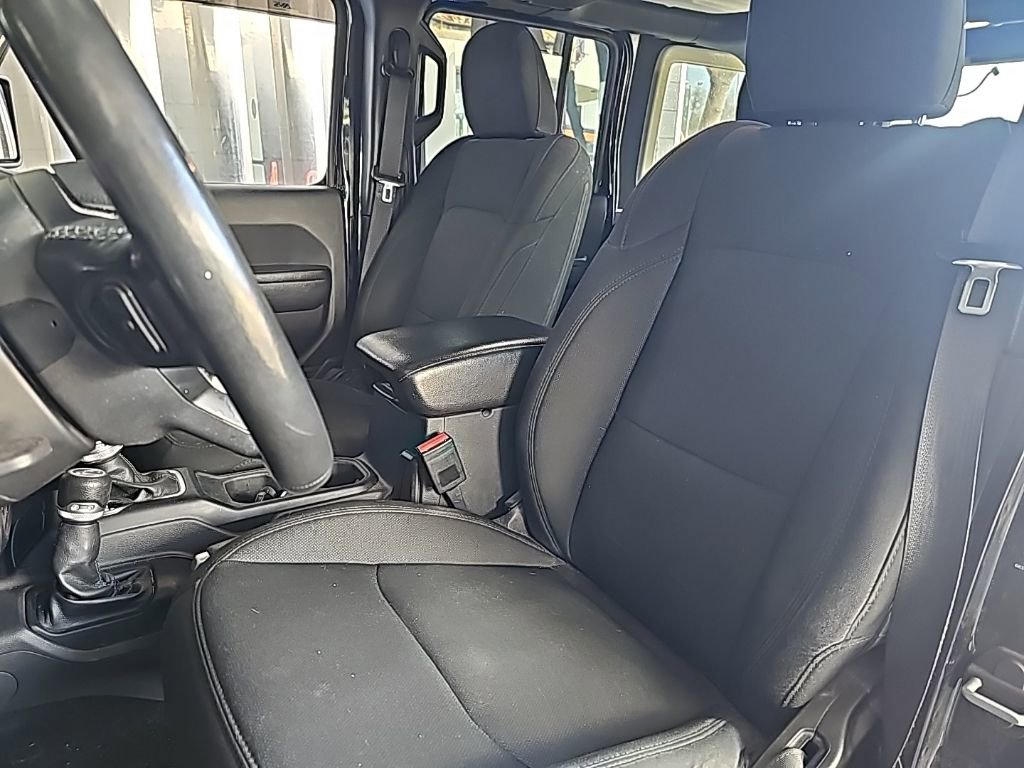 Used 2022 Jeep Wrangler Unlimited Sport image 9